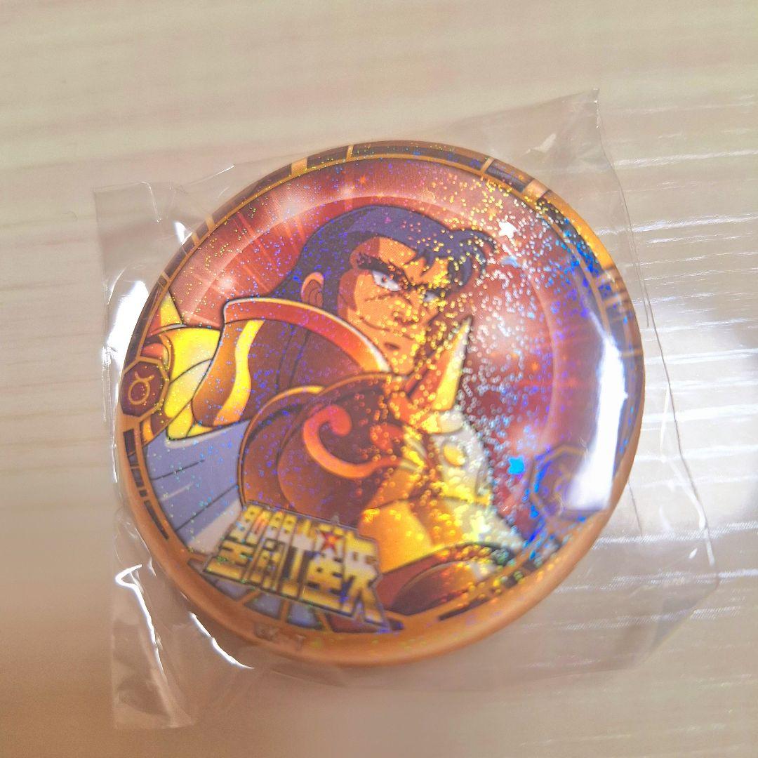 聖闘士星矢　缶バッジ(ホロ)アフロディーテ　童虎　アルデバラン&カセット型メモ帳