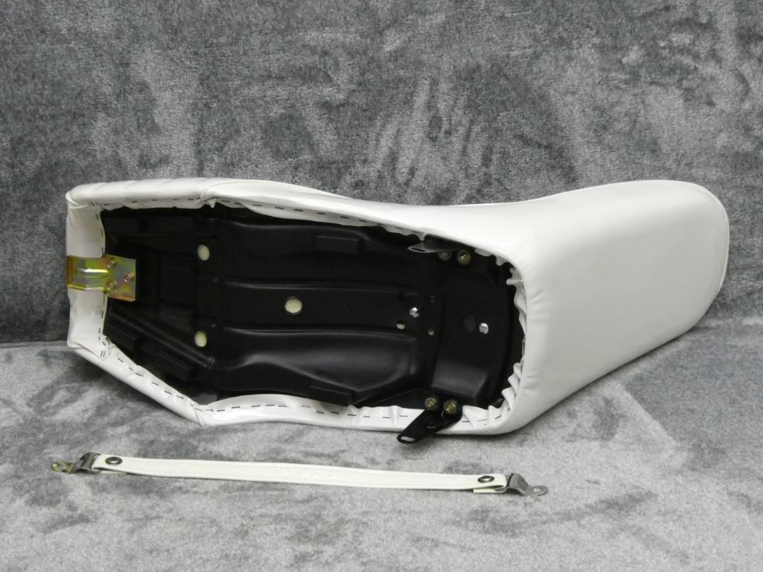 GN125 白 エナメル 50cm 三段シート/ホワイト - メルカリ GN125 白 エナメル 50cm 三段シート/ホワイト - メルカリ