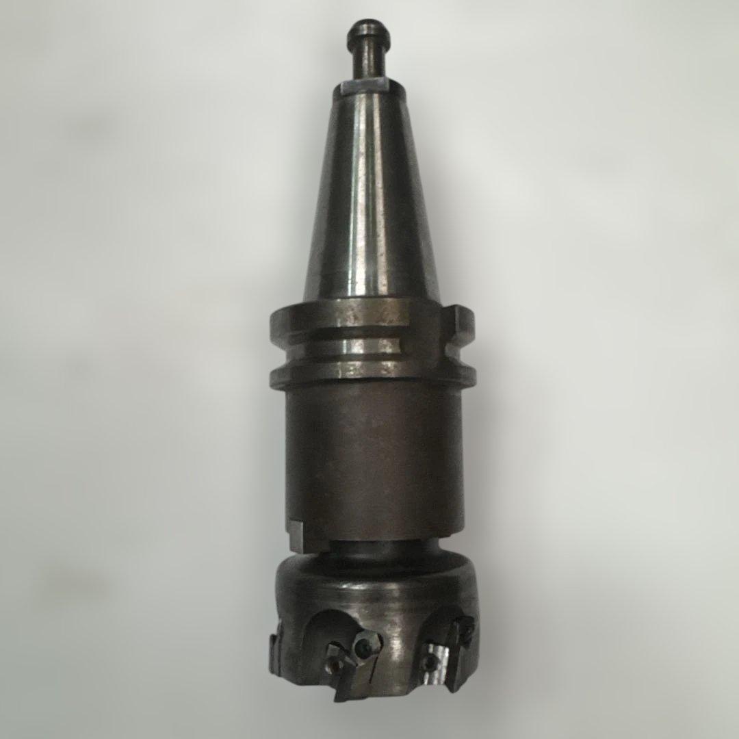 BT50フェイスミルホルダ Tungaloy TSE4004R カッター付傷や汚れあり HRDEVELOPMENT_JP