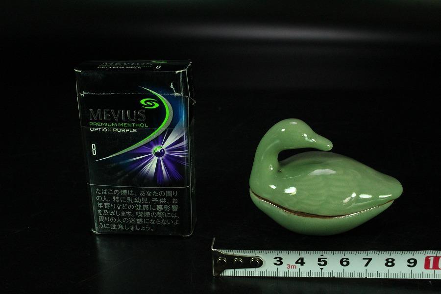 眞清水蔵六作 青磁 雁 香合(K-BB521) 眞清水蔵六作 青磁 雁 香合(K-BB521)