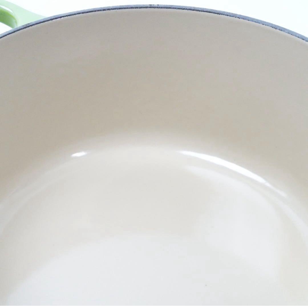 【美品】LE CREUSET　ココット ロンド フルーツグリーン　22cm
