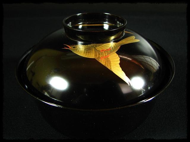 CL15 時代木製漆器 森に鳥 金蒔絵 吸物椀 二客 黒塗 朱塗 闇絵 CH54 時代 木製漆器 螺鈿 梅蒔絵 朱塗椀 二客 闇蒔絵 高蒔絵 / 輪島