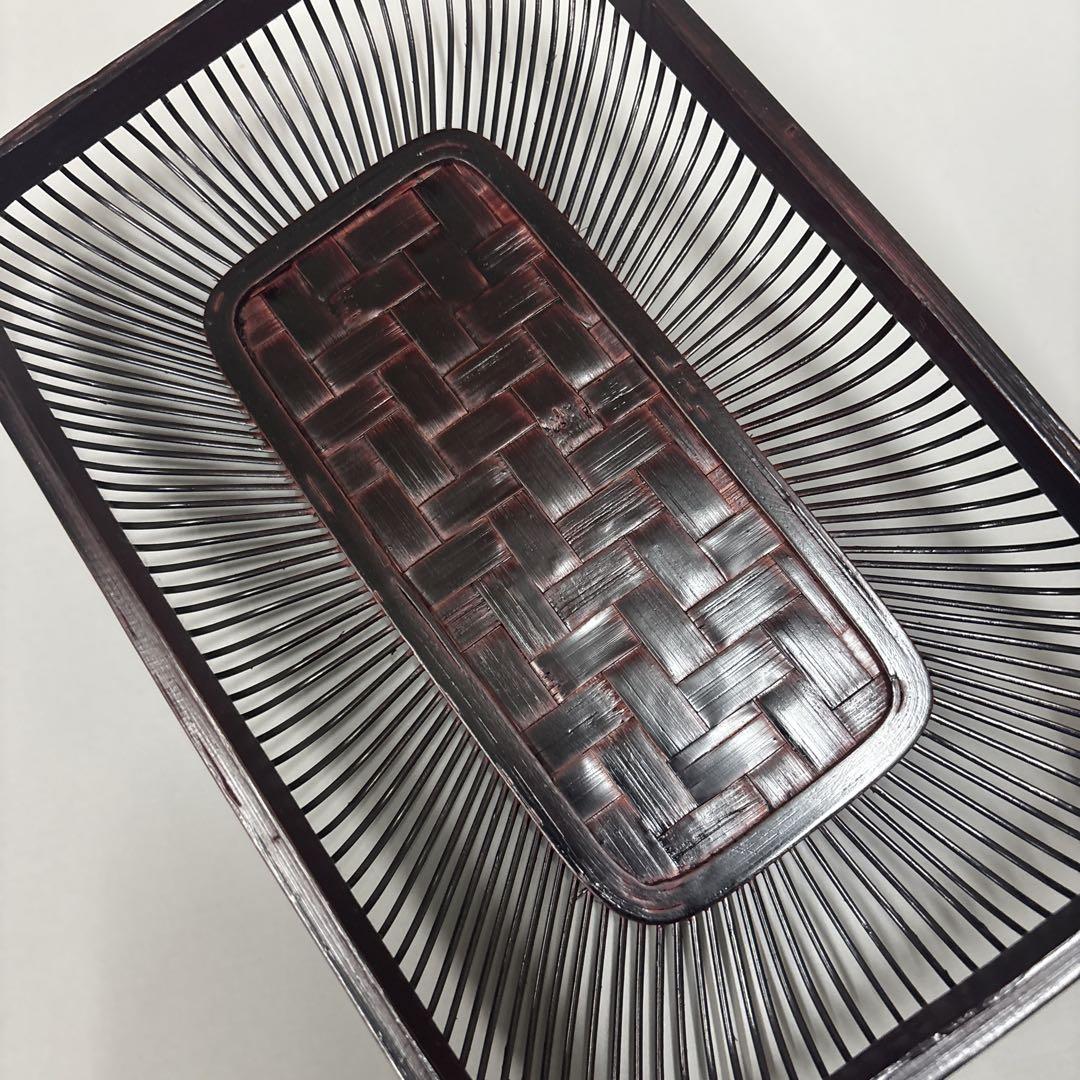 漆器 菓子器 中型 彫刻模様入り