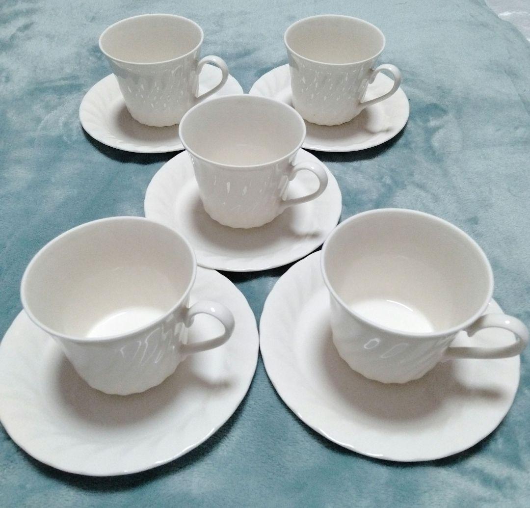 値下げ！白 コーヒーカップ & ソーサー 5個セット