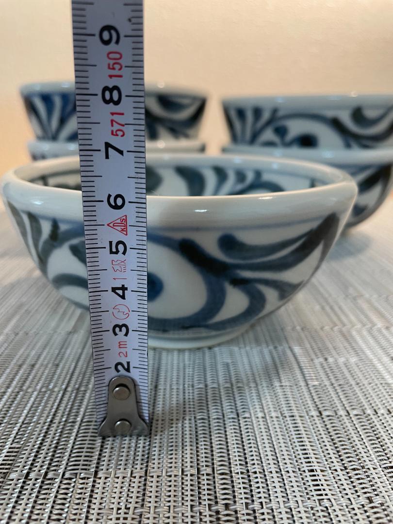 砥部焼　梅山窯 唐草玉縁鉢（内外唐草）茶碗、小皿、小鉢　５枚セット