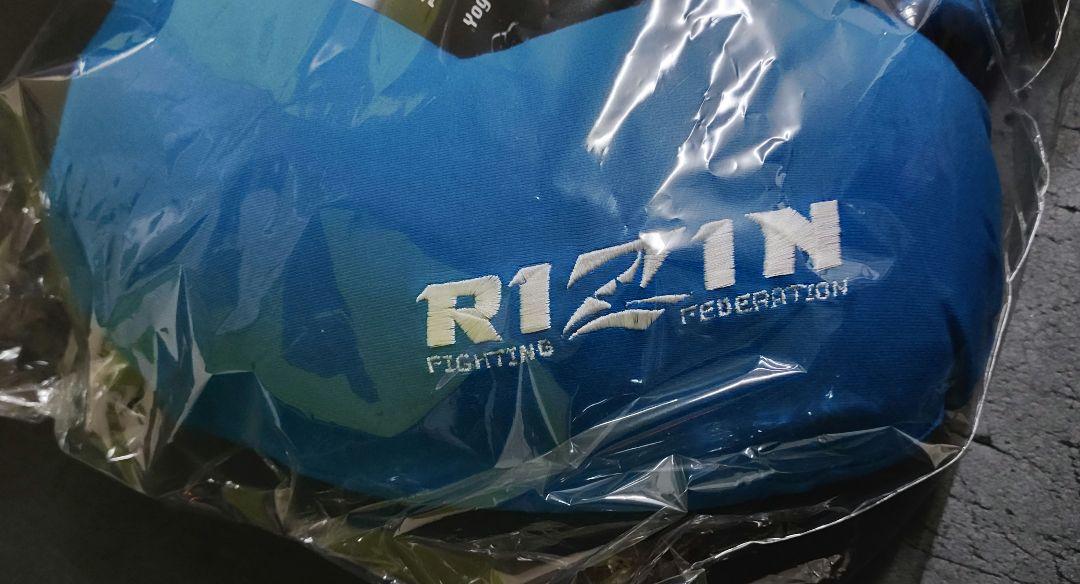 RIZINロゴ入りYogiboネックピロー新品未開封品