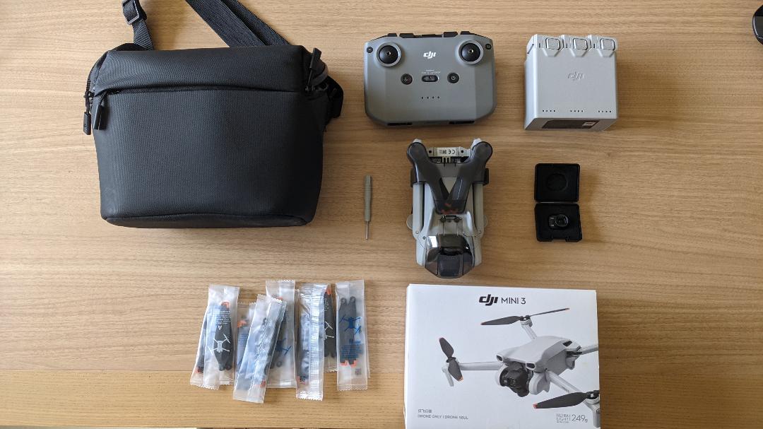 DJI MINI 3 Fly More Combo Plus　備品多数
