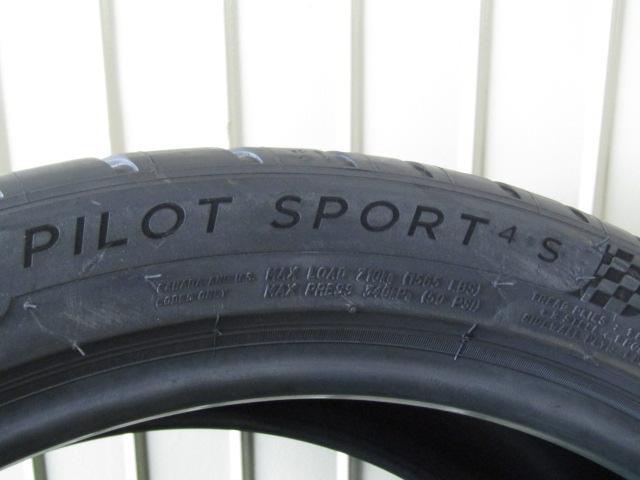 【新品2本販売】ミシュラン　パイロットスポーツ4S　235/40R19