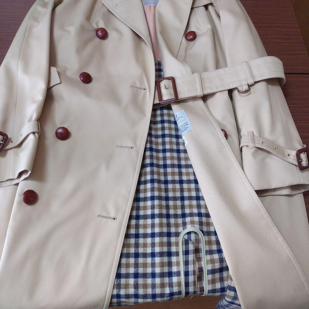 極美品アクアスキュータム　レディーストレンチコート　ライナー付