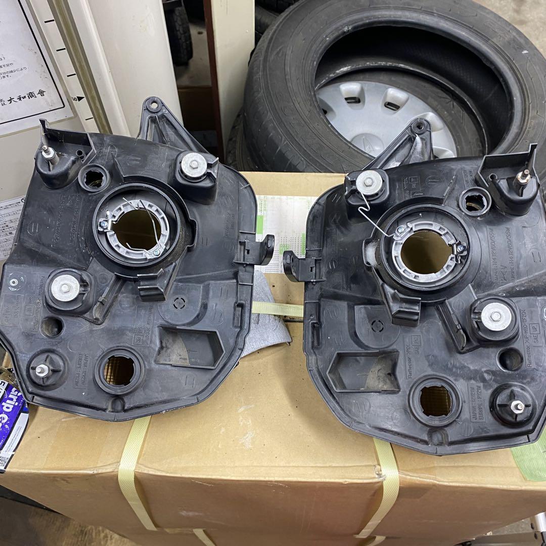 ヒ*1様 ジムニー JB23 ヘッドライト電球、バルブなし