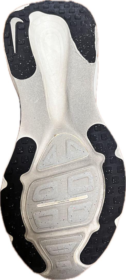 NIKEナイキ ボメロ18 28.0cm