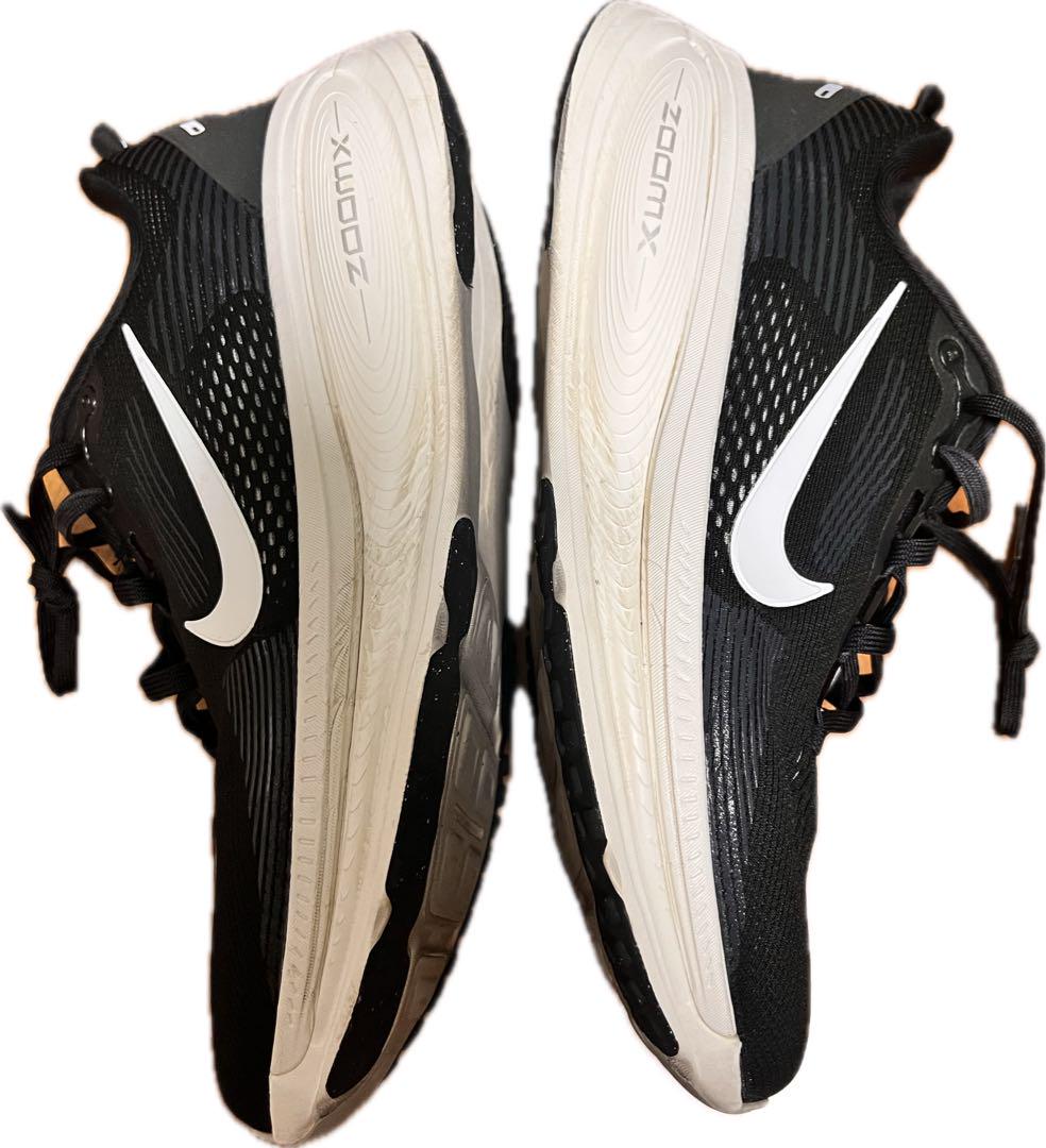 NIKEナイキ ボメロ18 28.0cm