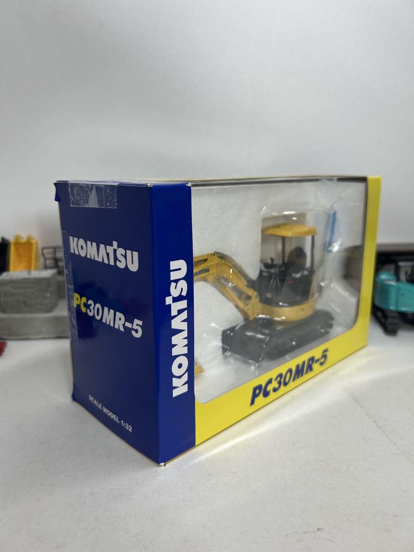 コマツpc30mr-5