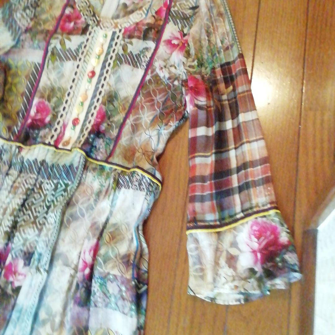 新品＊インポートロッサ　花柄　幾何学模様プリント素敵なワンピース