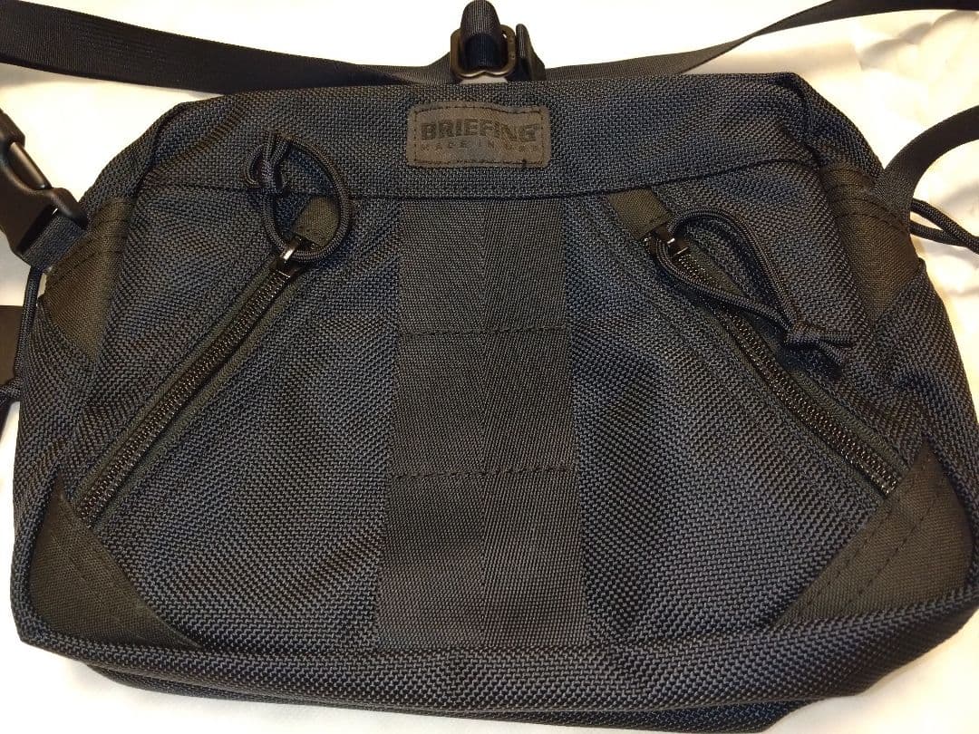 完売品　BRIEFING ディープシー ショルダーバッグ