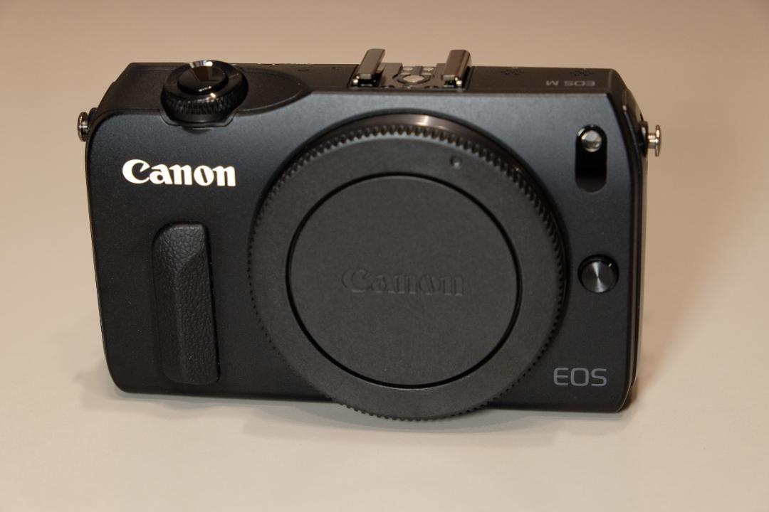 CANON EOS M 初代 ボディ 美品