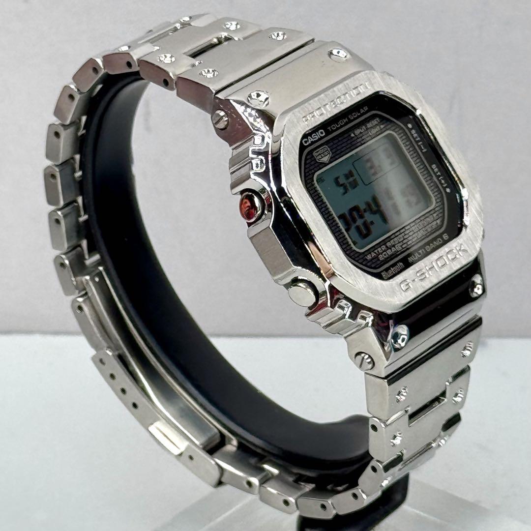 極美品 箱説付 G-SHOCK GMW-B5000D 電波ソーラー シルバー