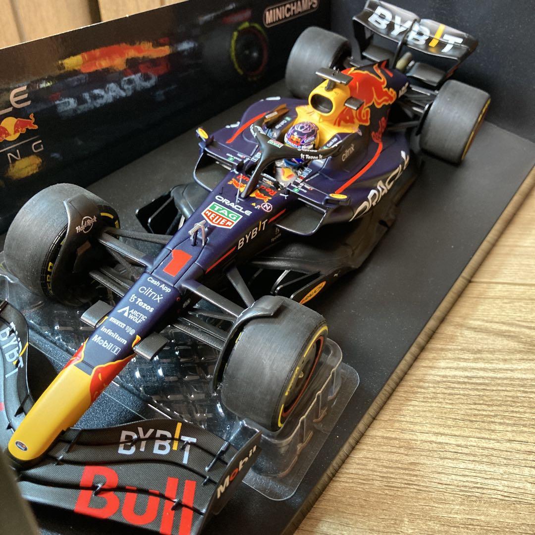 ミニチャンプス1/18OracleRedBullRacingRB18 2022
