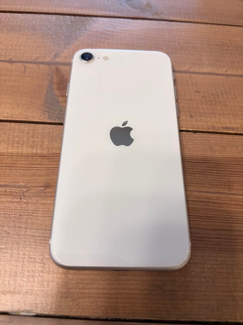 Apple iPhone SE 第3世代　64GB ホワイト