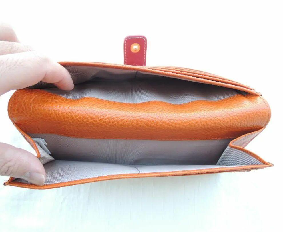 大容量！☆送料込☆14800円☆牛革 二つ折長財布 かぶせボタン 柔らか牛革