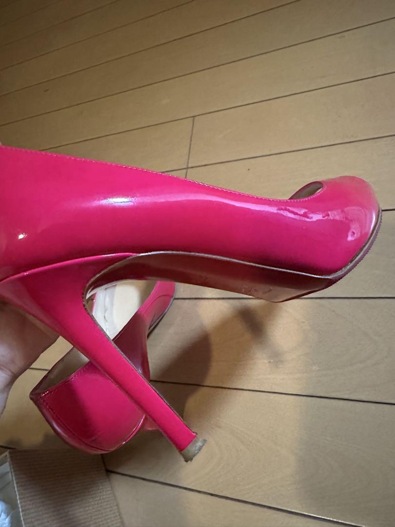 Christian Louboutin ピンク オープントゥ ハイヒール