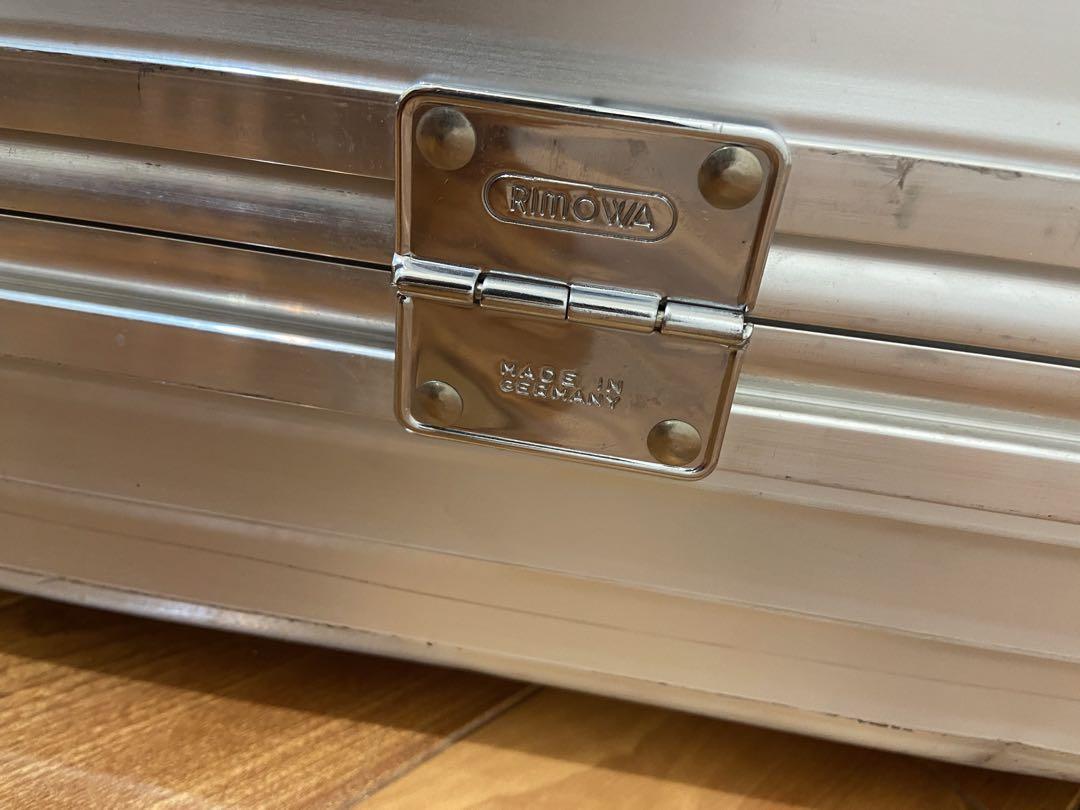 RIMOWA リモワスーツケース アルミ