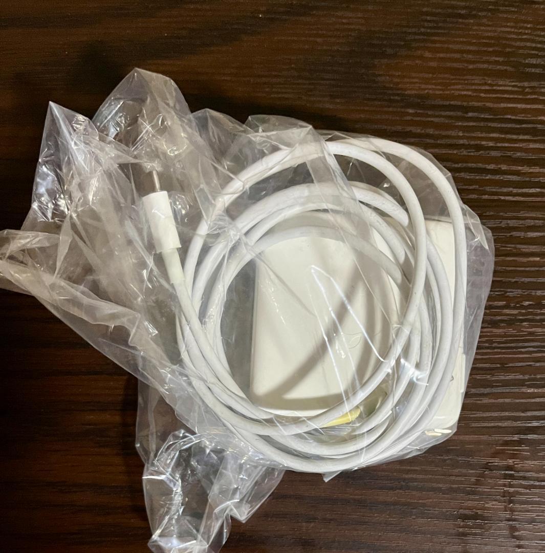 MacBook Pro 13\" 2020 - 高速、i5、16GB、512GB