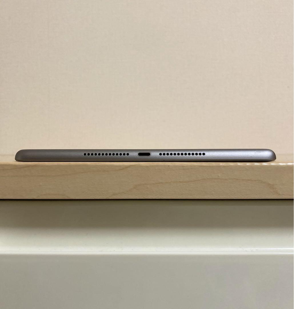 iPad 5 32GB iPad5 SIMフリー iPad 第5世代