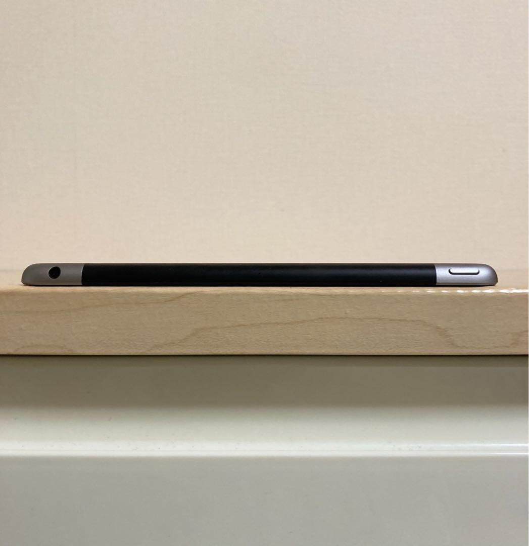 iPad 5 32GB iPad5 SIMフリー iPad 第5世代