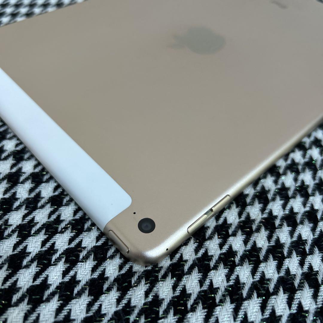iPad Air2 本体 32GB au シルバー 電池良好 8098 電池最良好 iPad Air2 第2世代 32GB au