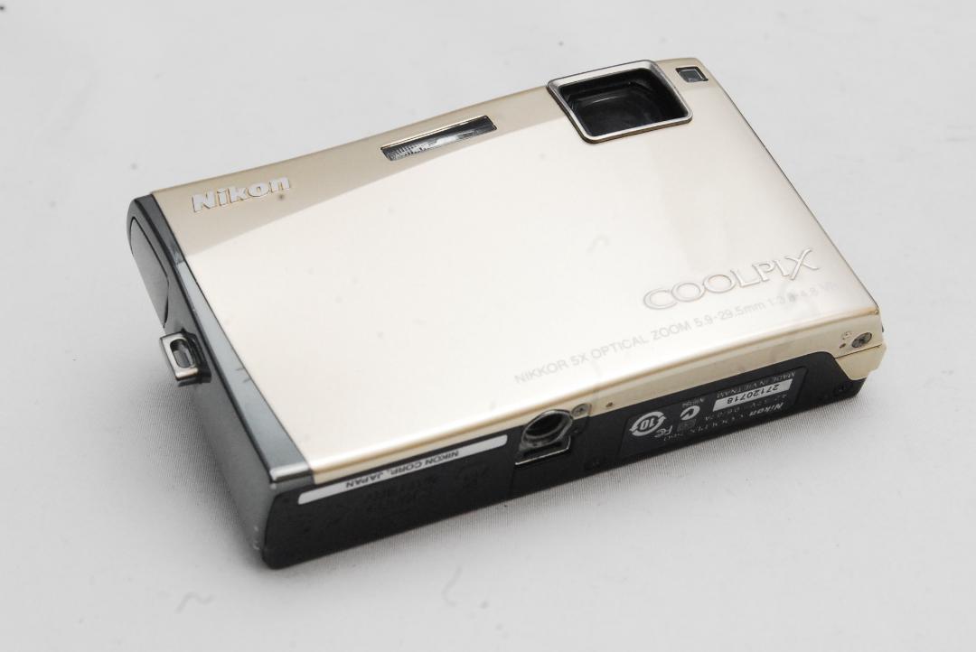 Nikon COOLPIX S60 （良品）