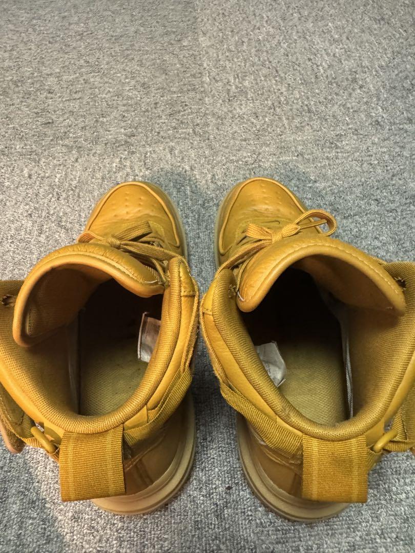 Nike Air Force 1 GORE-TEX イエロー