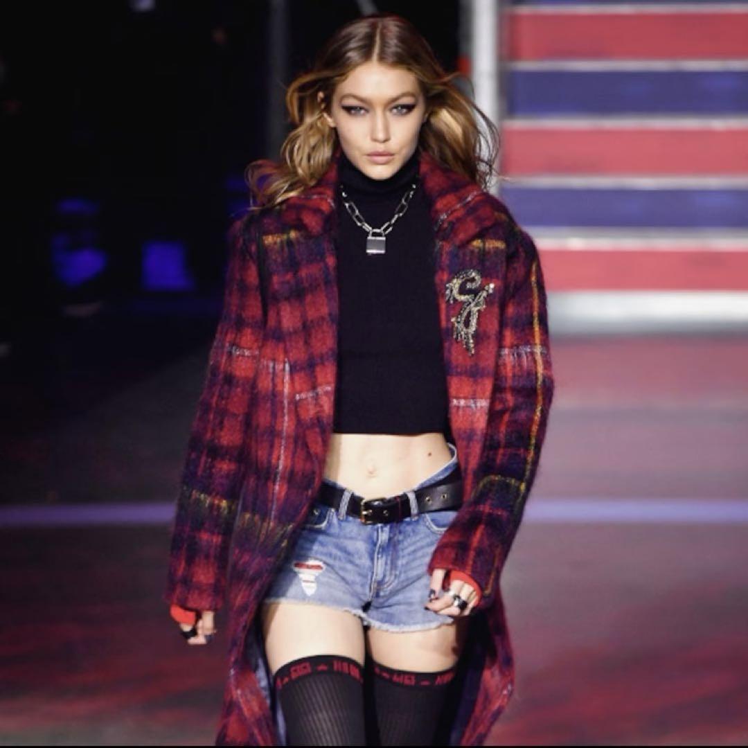 TOMMY HILFIGER Gigi Hadid チェスター ロングコート TOMMY HILFIGER Gigi Hadid チェスター ロングコート