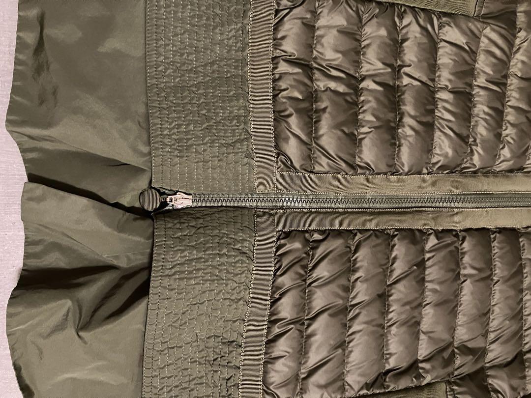 Moncler モンクレール　ダウンとコナイロンのコンビジャケット　カーキ