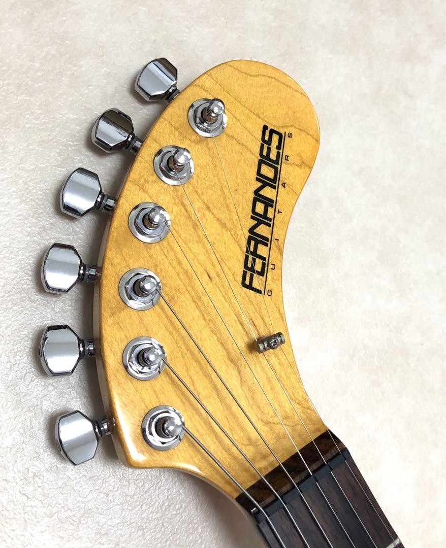 【美品】ZO-3 芸達者 3TS アンプ内蔵ミニギター 専用ケース付