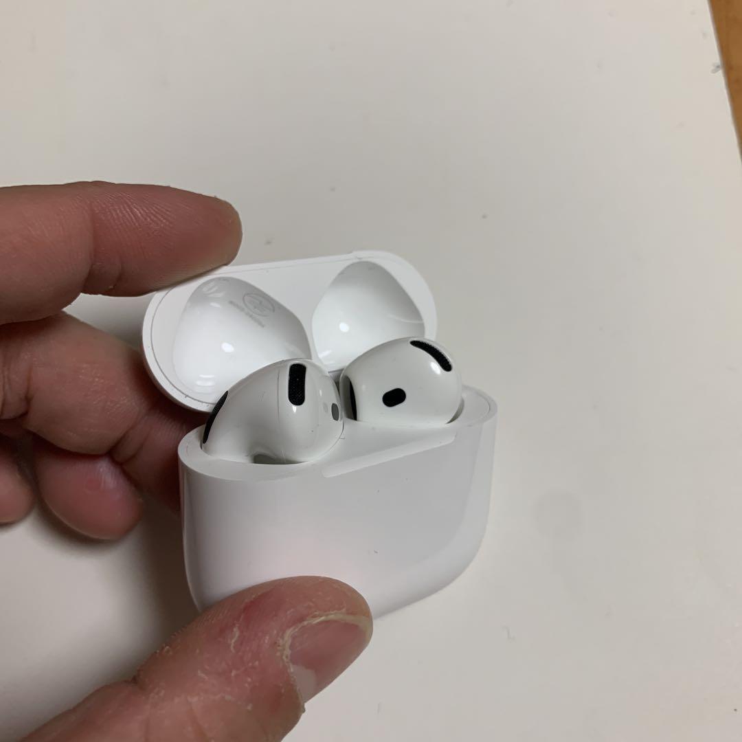Apple AirPods 第4世代　ANC A3059 3056 3055 Apple AirPods 第4世代 ANC A3059 3056 3055 - メルカリ