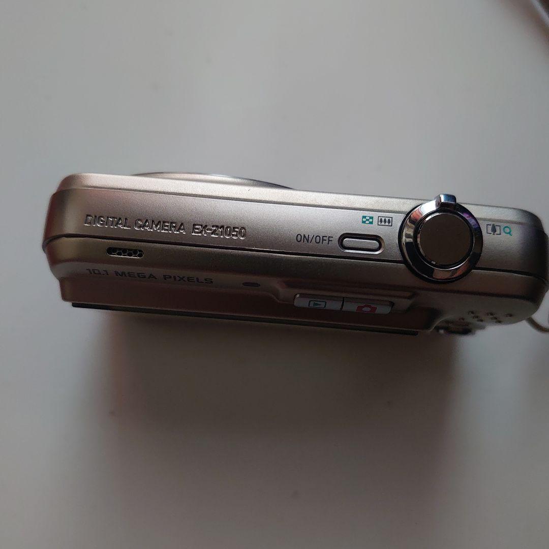 CASIO EX-Z1050 コンパクトデジカメ