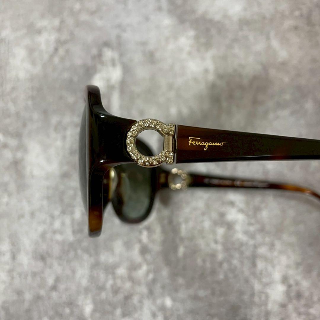 Ferragamo サルヴァトーレフェラガモ サングラス　ガンチーニ　べっ甲