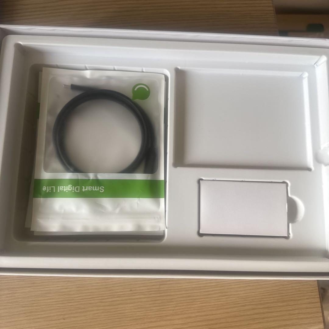 ポータブルモニター　最終価格