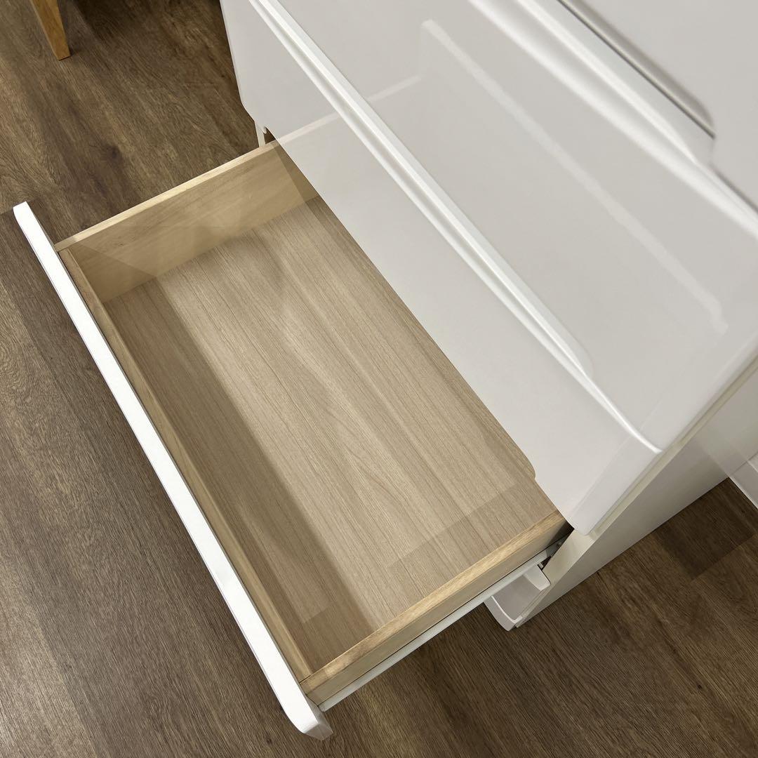 展示品★白いチェスト タンス 完成品 ランドリーチェスト クローゼットタンス