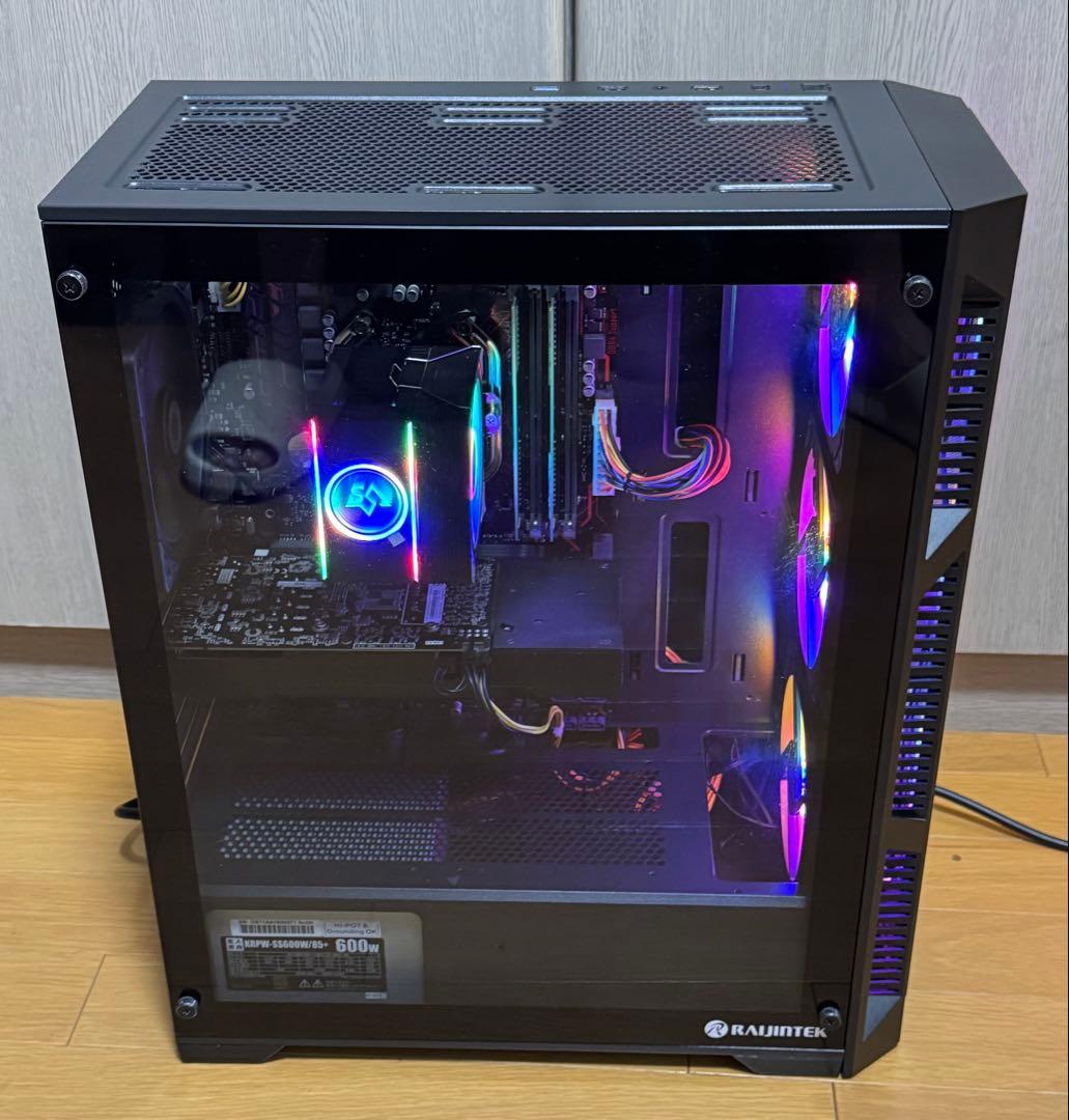 RGBファン搭載ゲーミングPC ぱ