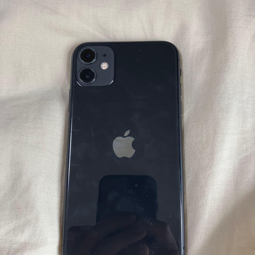 【値下げ】 iPhone 11 ブラック 64 GB docomo(12500円)