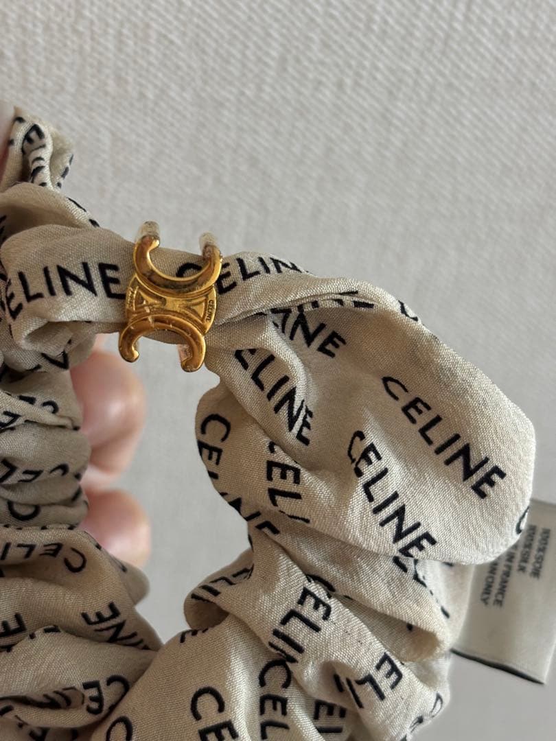 CELINE シュシュ ゴム ベージュ DECORATOM_COM_BR