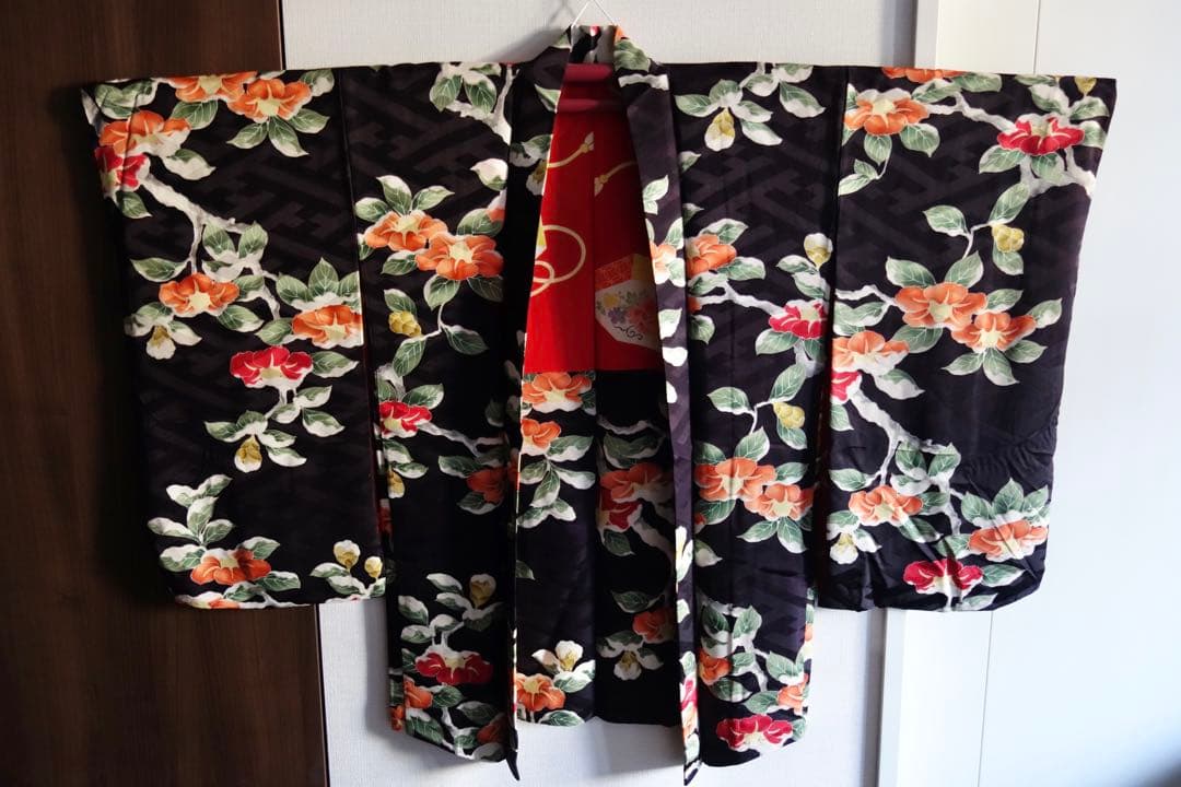 アンティーク 長羽織 黒地 雪持ち椿 アンティーク 長羽織 黒地 雪持ち椿