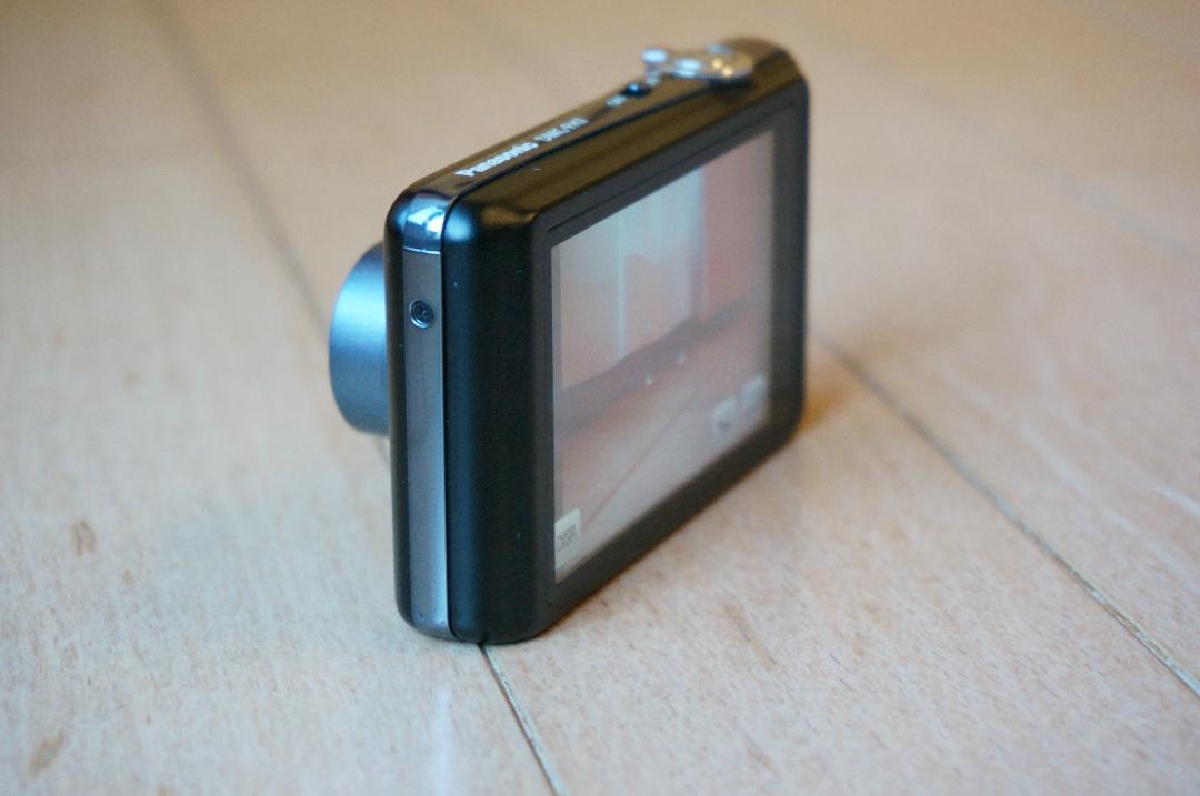 【ライカレンズ搭載】Panasonic LUMIX DMC-FH7