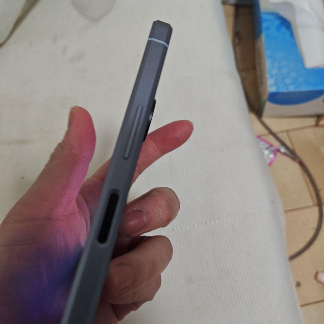 スマートフォン本体 AQUOSR8