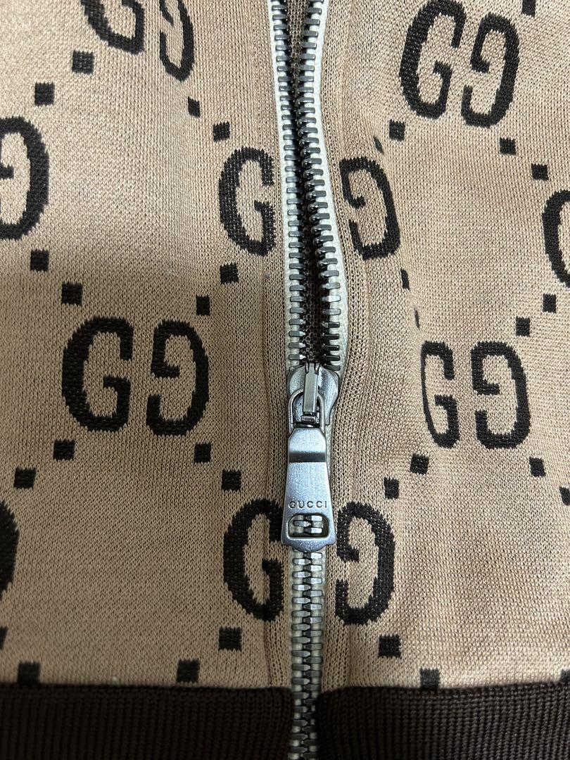 GUCCI GGロゴジャ−ジ　※ベージュXL