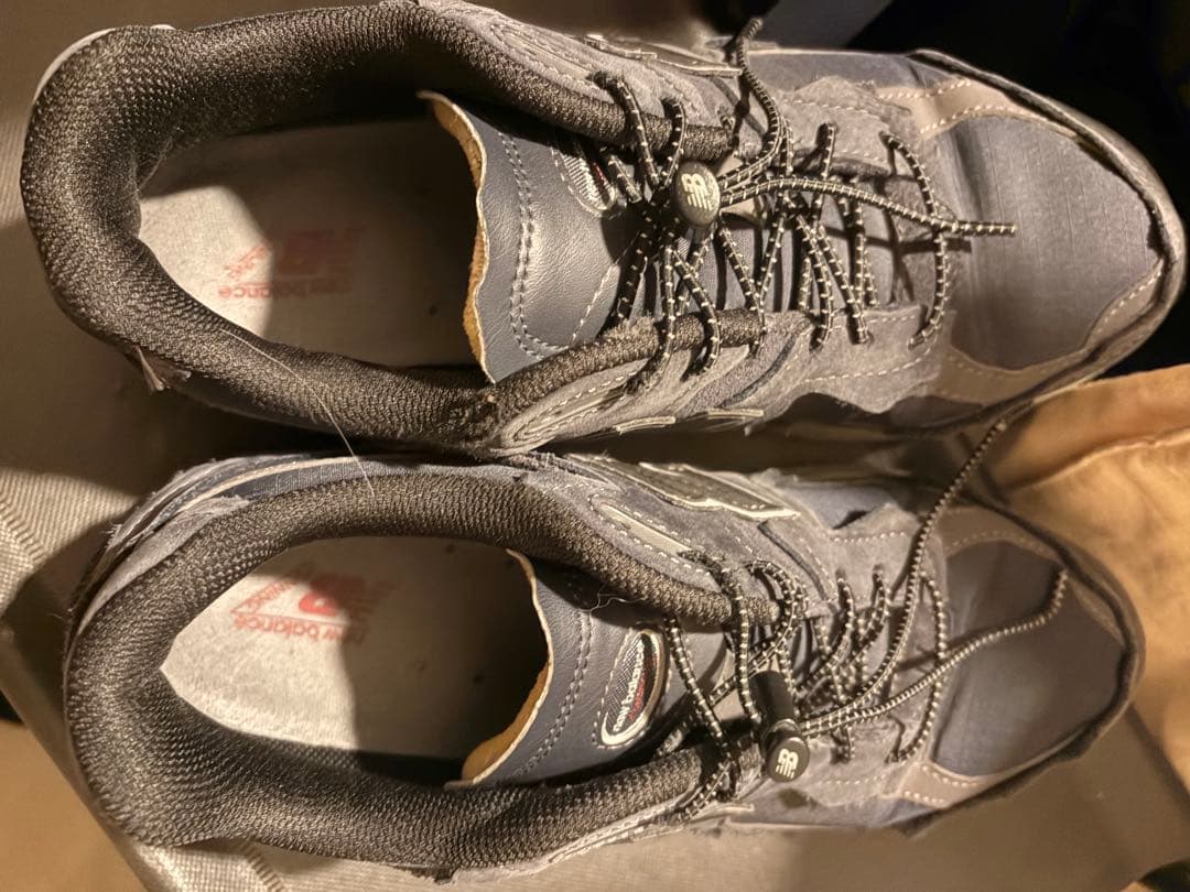 ニューバランス m2002R ニューバランス m2002R