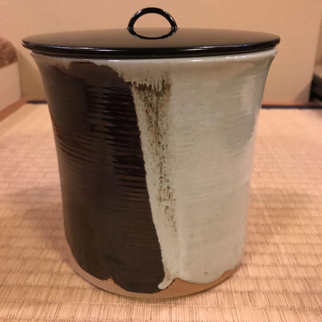 茶道具 高取片身替水指 - メルカリ 日本在庫あり 茶道具 高取片身替水指 陶芸