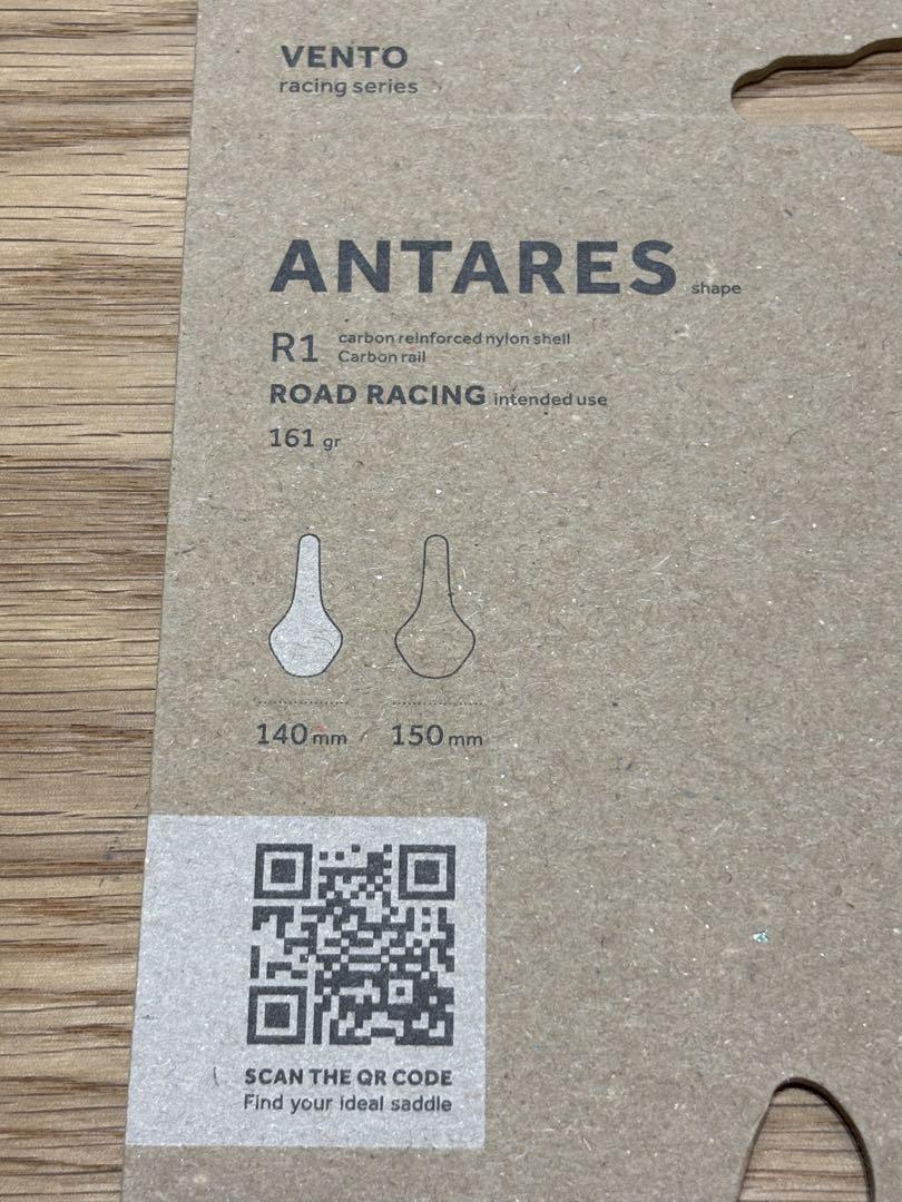 fi'zi:k Antares R1 140mmロードサドル　フィジーク